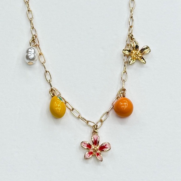 🚨3 for $15🚨 Gold-Tone Charm Necklace with Summer Theme - Picture 3 of 4